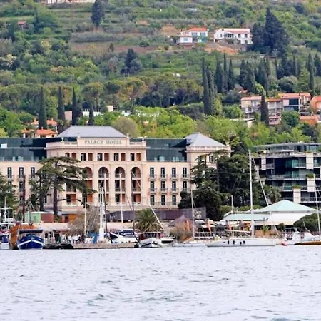 דירה Luksuzni Apartmaji V Centru Portoroza Z Vrtom In Parkiriscem - Luxury In Center With Garden & Parking