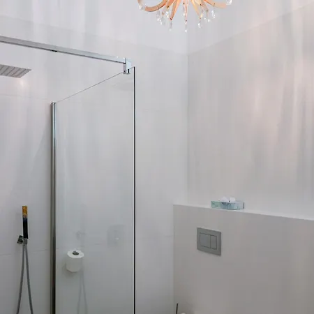 Luksuzni Apartmaji V Centru Portoroza Z Vrtom In Parkiriscem - Luxury In Center With Garden & Parking
